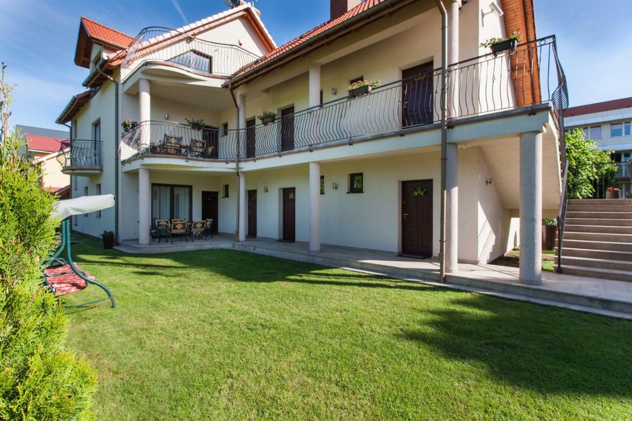 Apartmán Na Bialej Rewal Exteriér fotografie