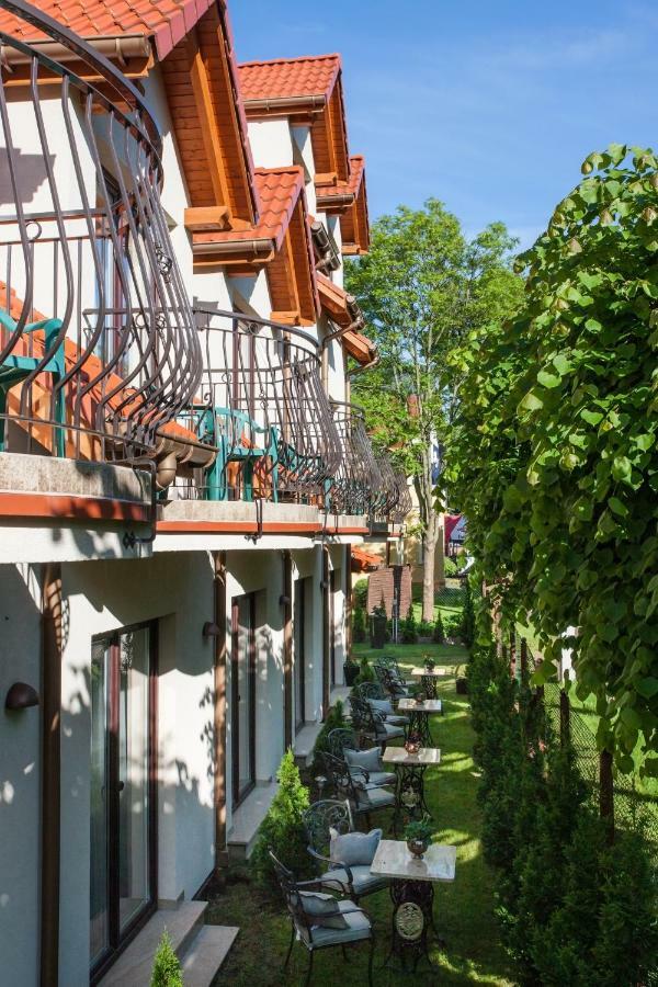 Apartmán Na Bialej Rewal Exteriér fotografie